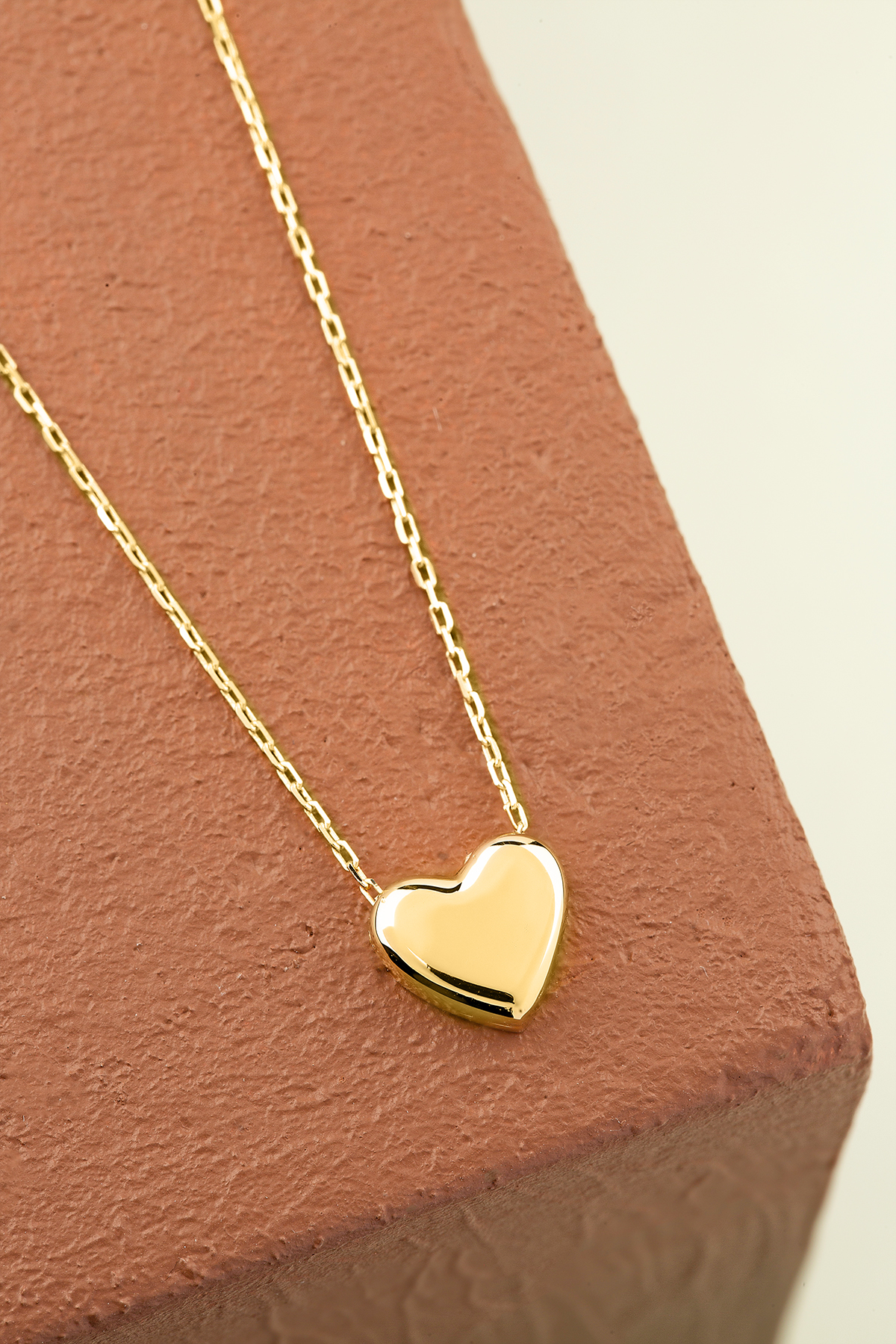 14 Ayar Altın Kalpli Kolye - Kadın - Özel Günler İçin Eşsiz Hediye 14 Ayar Altın Kalpli Kolye - Kadın - Özel Günler İçin Eşsiz Hediye