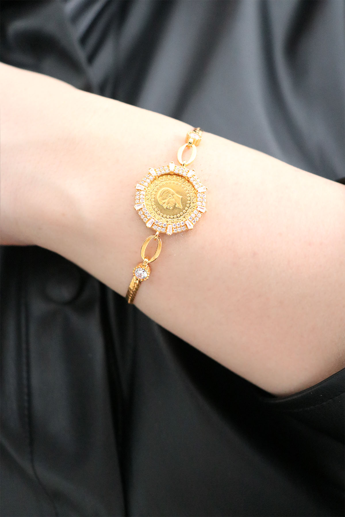 22 Ayar Çeyrek Altınlı 925 Ayar Gümüş Bileklik 22 Ayar Çeyrek Altınlı 925 Ayar Gümüş Bileklik