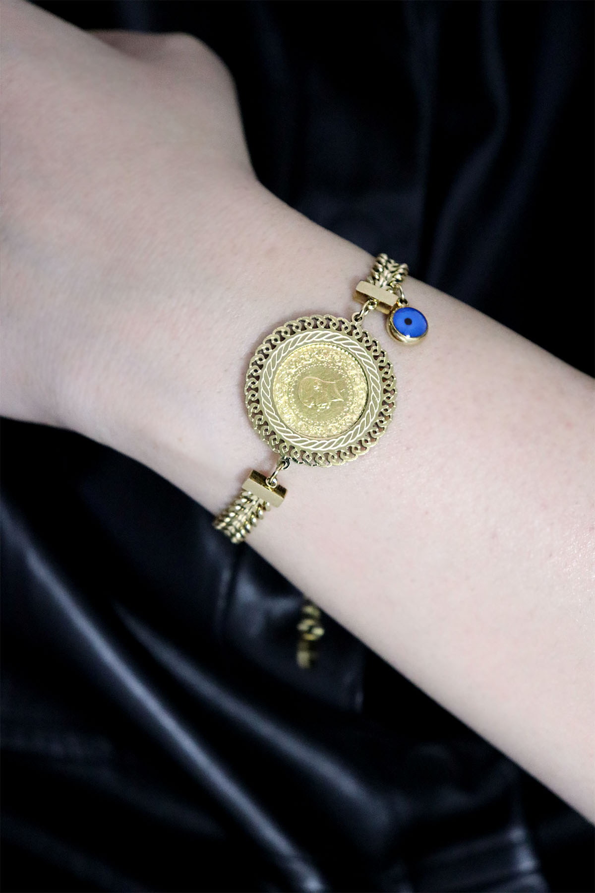 22 Ayar Çeyrek Altınlı Çelik Bileklik 22 Ayar Çeyrek Altınlı Çelik Bileklik