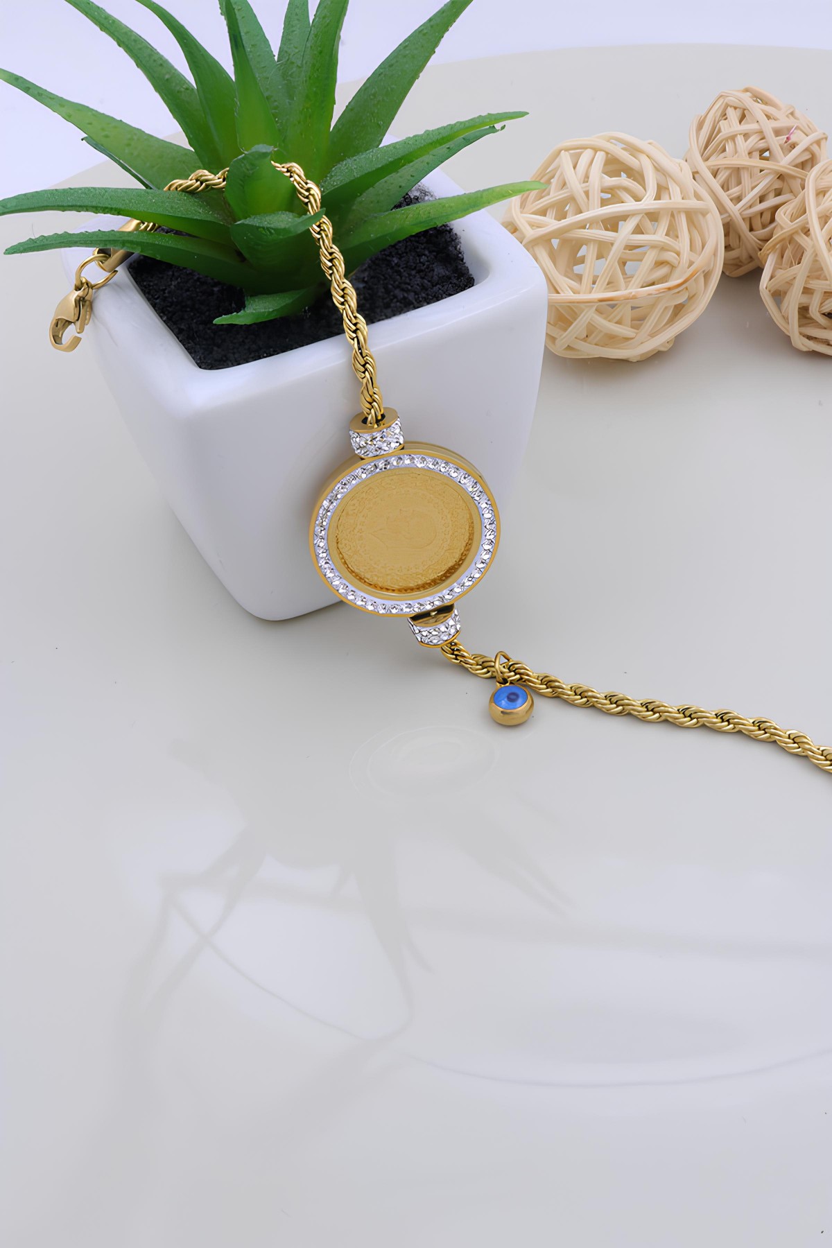 22 Ayar Çeyrek Altınlı Çelik Bileklik 22 Ayar Çeyrek Altınlı Çelik Bileklik