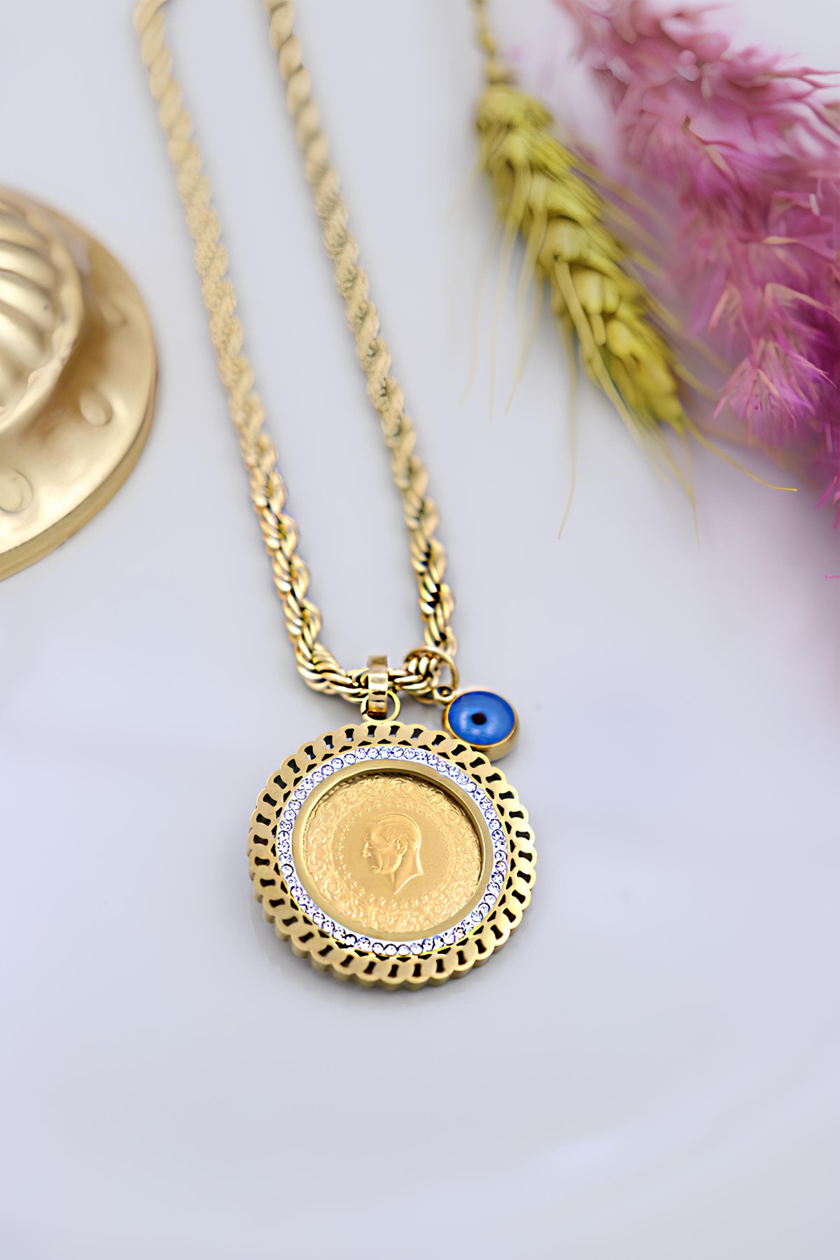 22 Ayar Çeyrek Altınlı Çelik Kolye 22 Ayar Çeyrek Altınlı Çelik Kolye