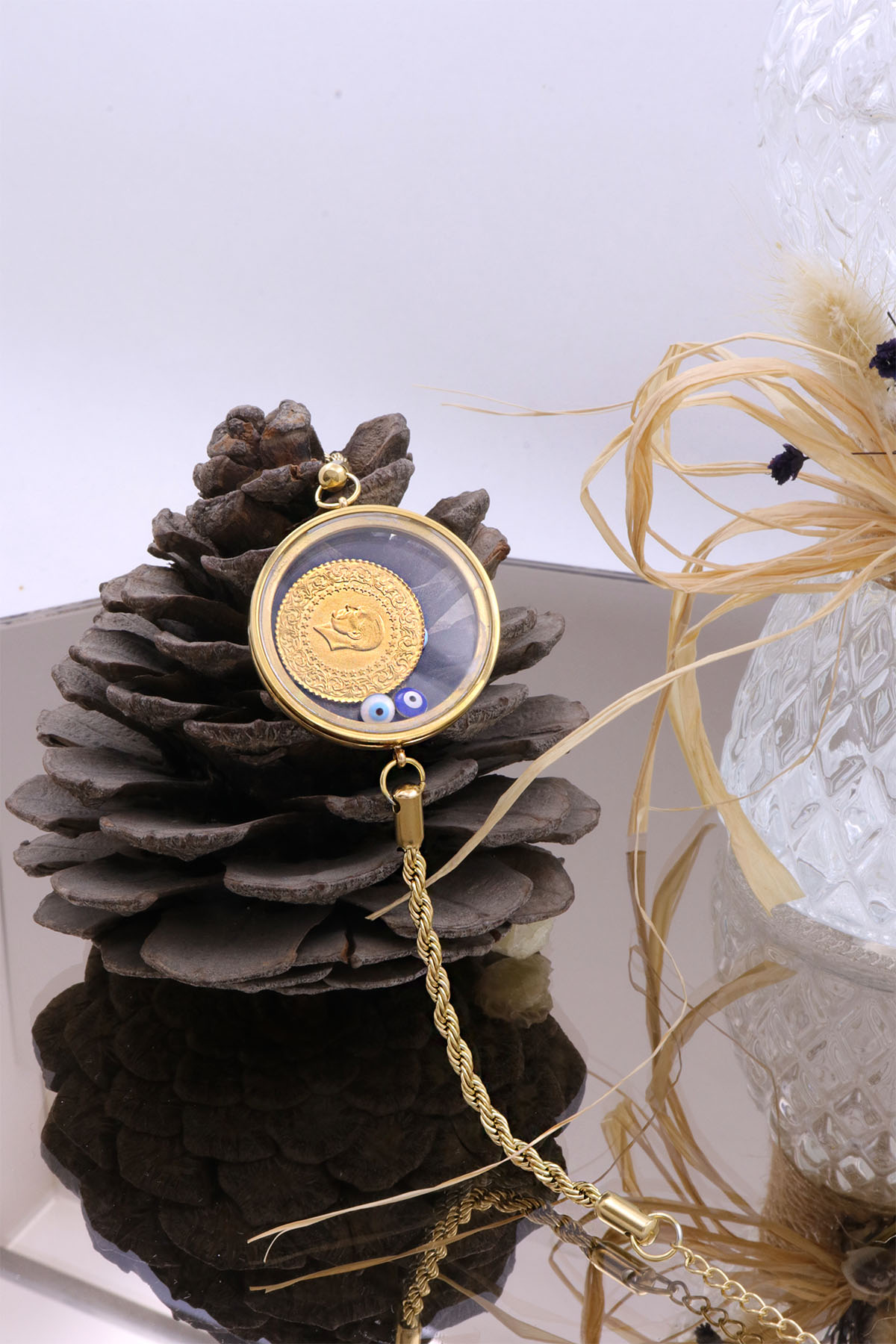 22 Ayar Çeyrek Altınlı Şeffaf Çerçeveli Çelik Bileklik 22 Ayar Çeyrek Altınlı Şeffaf Çerçeveli Çelik Bileklik