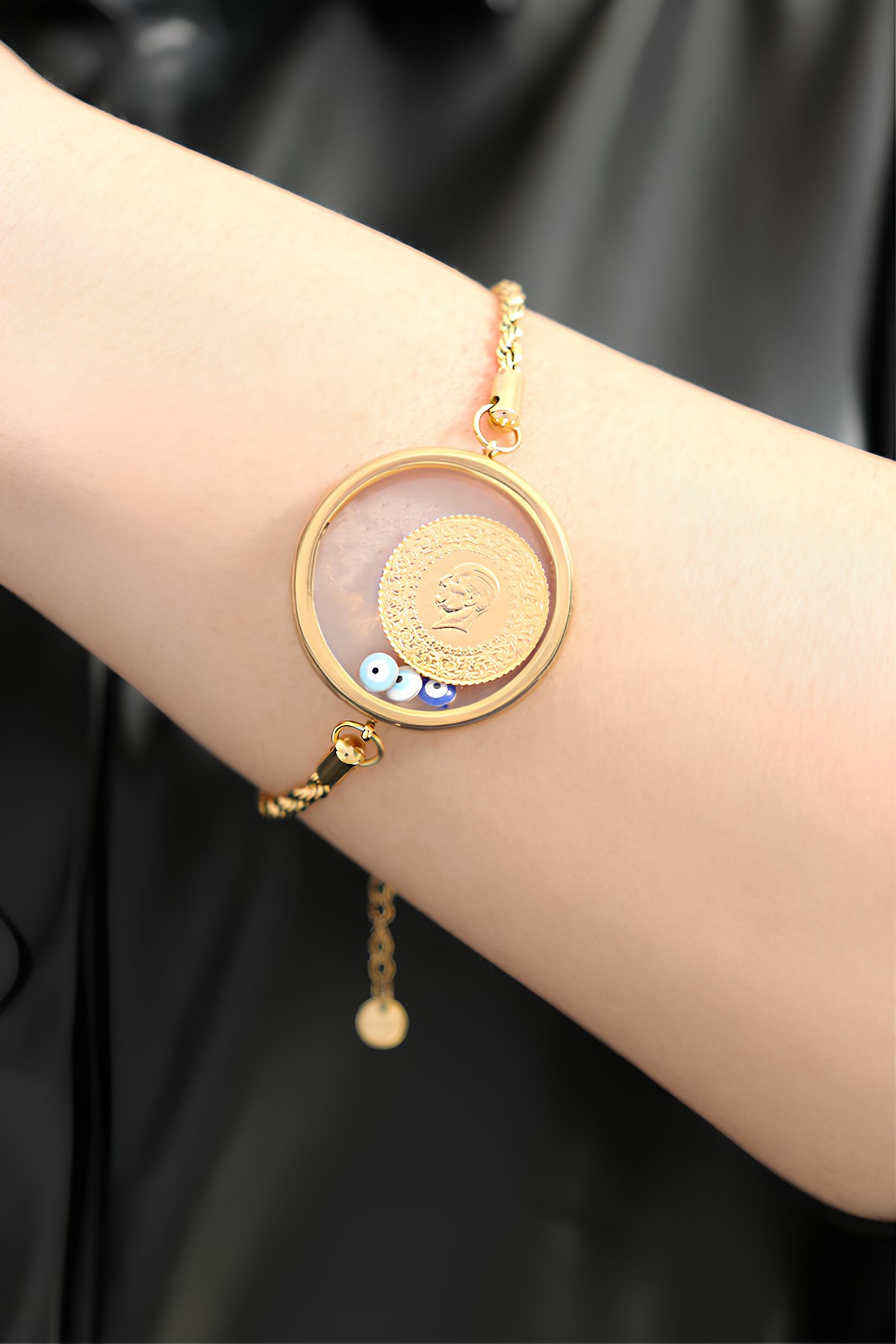 22 Ayar Çeyrek Altınlı Şeffaf Çerçeveli Çelik Bileklik 22 Ayar Çeyrek Altınlı Şeffaf Çerçeveli Çelik Bileklik