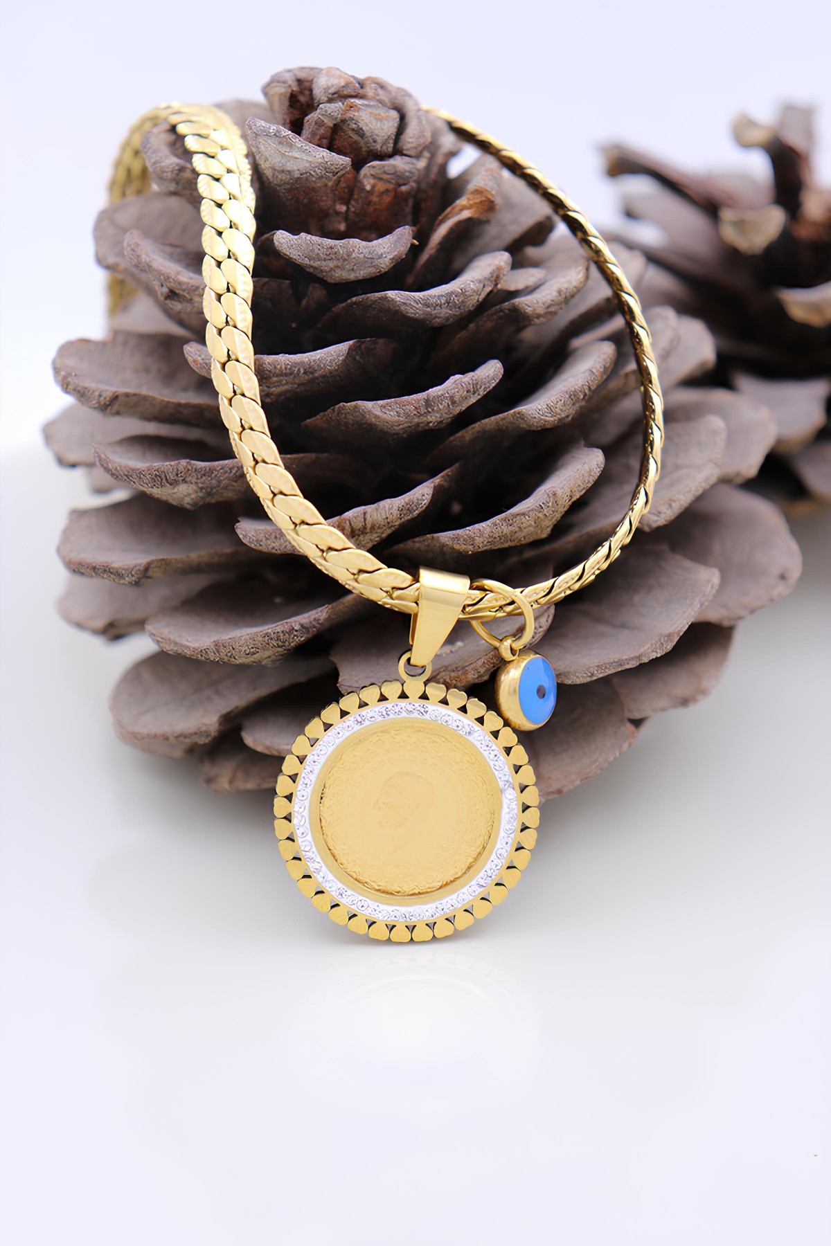 22 Ayar Çeyrek Altınlı Yassı Zincirli Çelik Kolye 22 Ayar Çeyrek Altınlı Yassı Zincirli Çelik Kolye