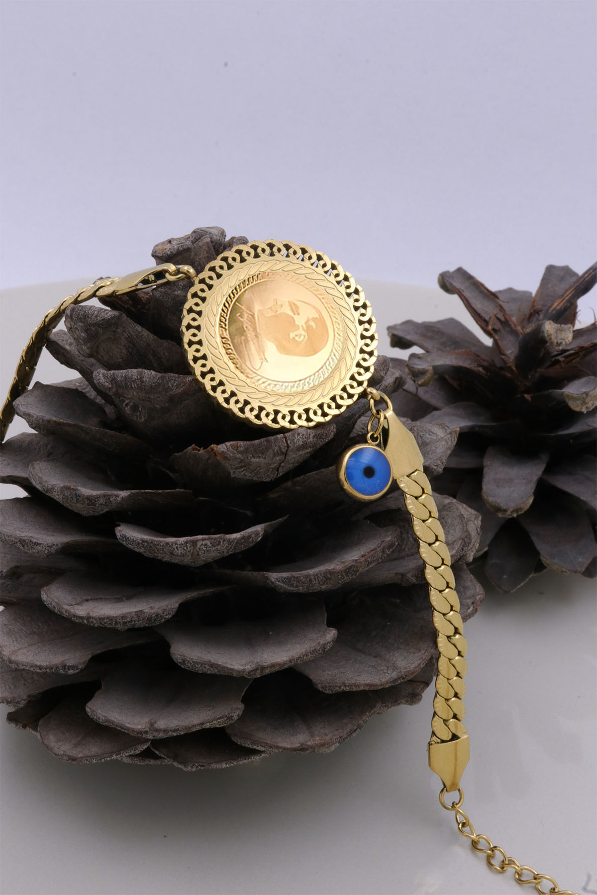 22 Ayar Gram Altınlı Çelik Bileklik 22 Ayar Gram Altınlı Çelik Bileklik