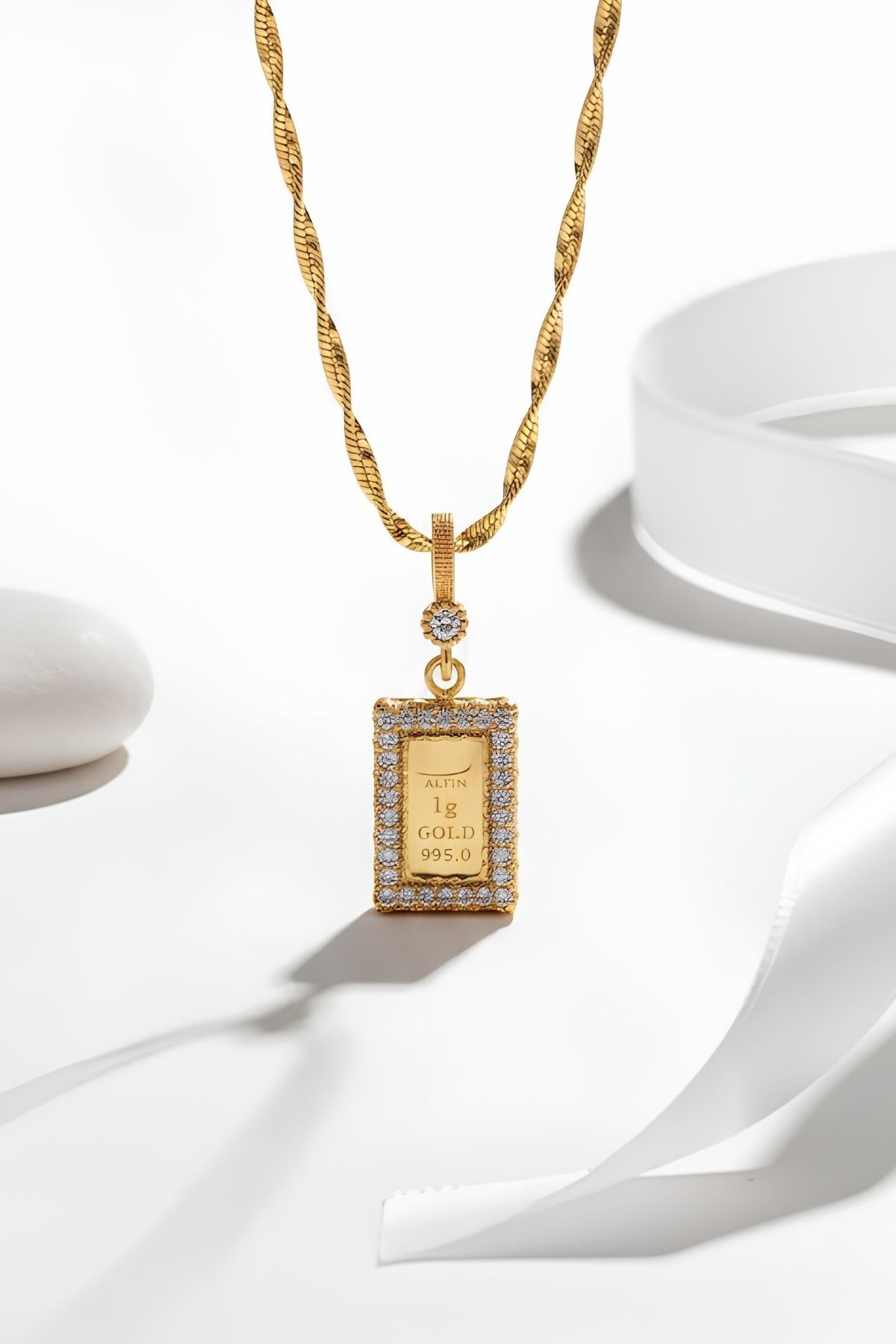 24 Ayar Bir Gram Altınlı Kolye 24 Ayar Bir Gram Altınlı Kolye