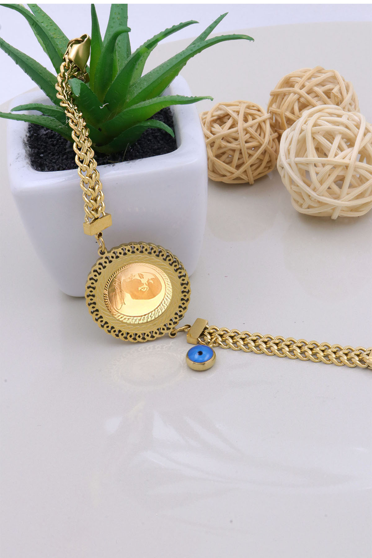 22 Ayar Gram Altınlı Çelik Bileklik 22 Ayar Gram Altınlı Çelik Bileklik