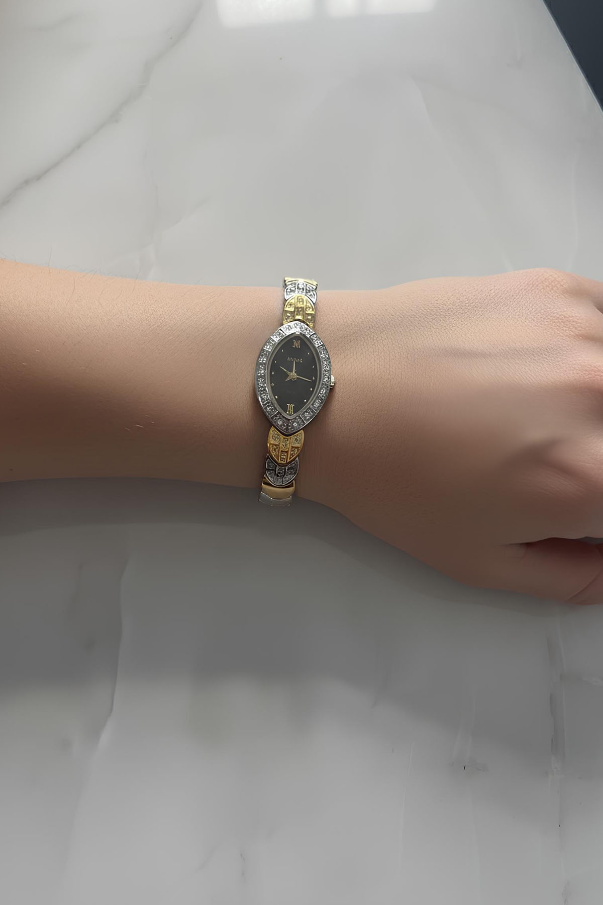 Vintage Kadın Kol Saati - Solmaz - Su Geçirmez- 2 Yıl Garantili